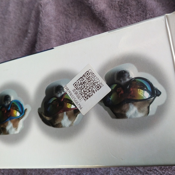 😄😄Free with any purchase over $30😄😄Doggy booties and doggie goggles! - Picture 9 of 12